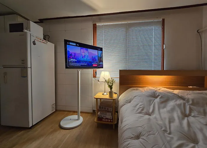 Apartment Seongsu 102 *